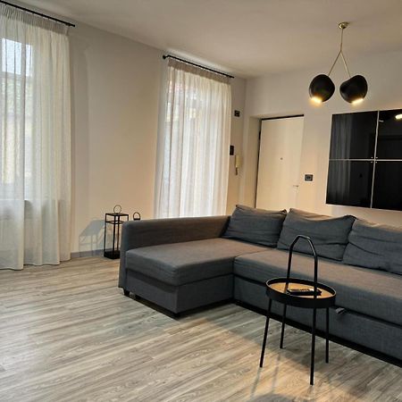Apartamento Le Tre Ca', Ca' Cecilia, Ca' Nina, Ca' Vittoria Asti Exterior foto