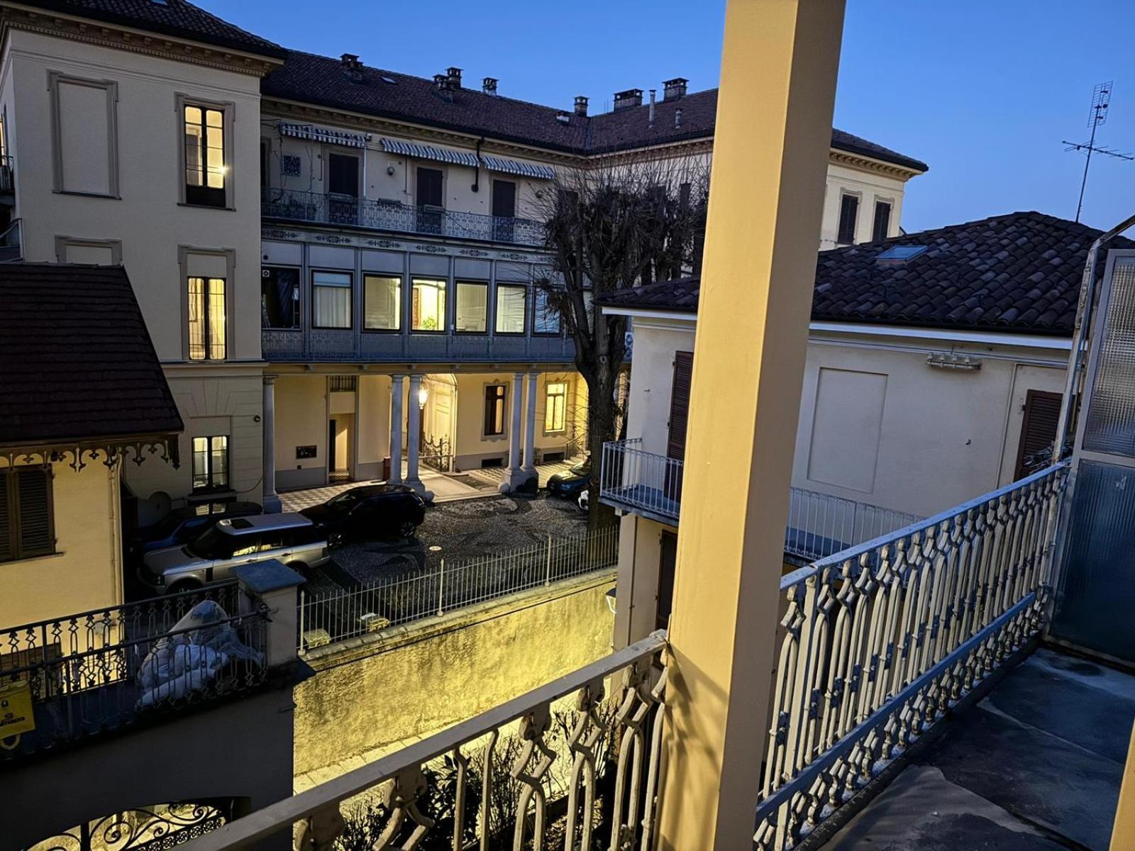 Apartamento Le Tre Ca', Ca' Cecilia, Ca' Nina, Ca' Vittoria Asti Exterior foto